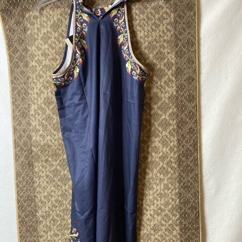 COZY small navy/floral dress.